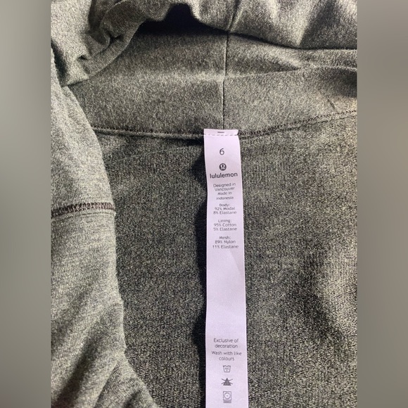 Lululemon Coast Easy Wrap (size 6) EUC - Picture 3 of 7